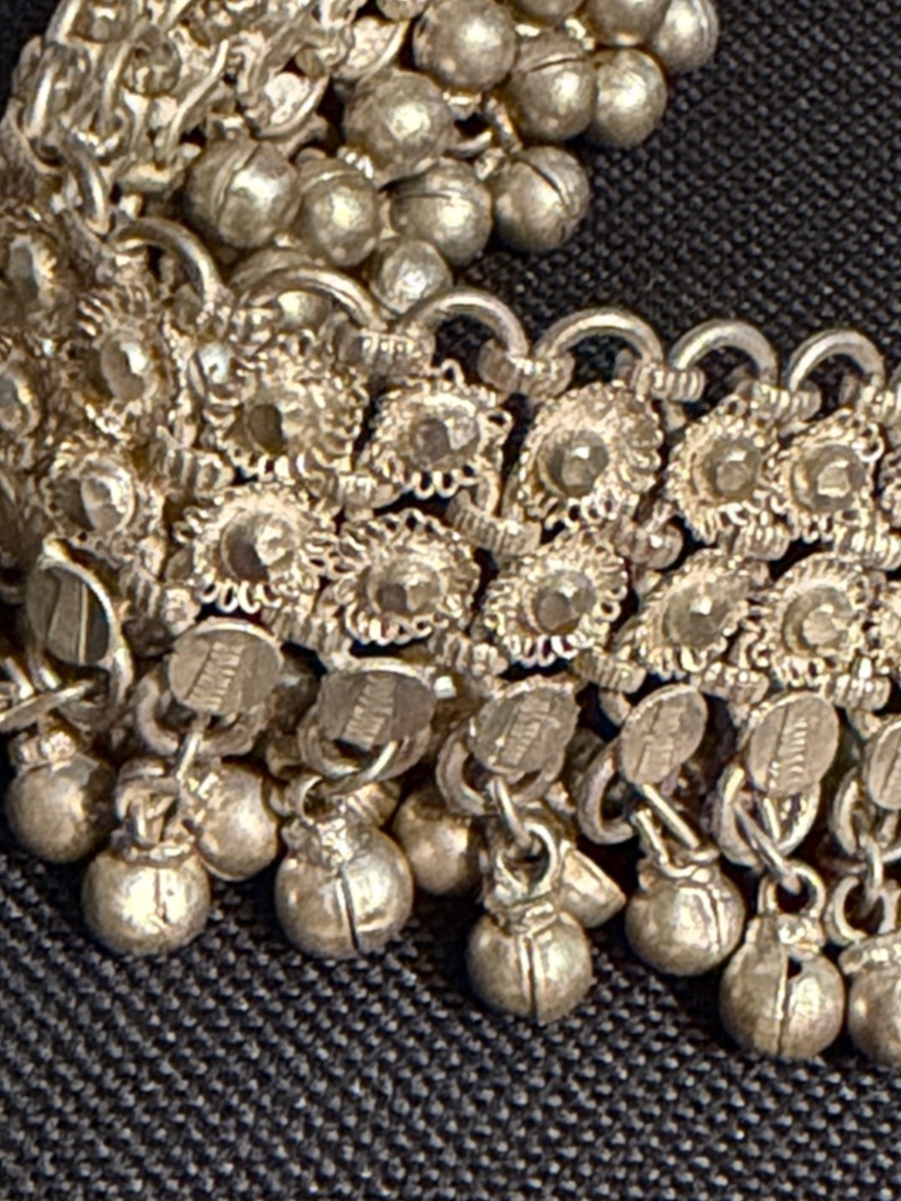 Silver-Tone Bell Charm ANKLE Bracelet - Festival and Belly Dancing - Picture 5 of 6